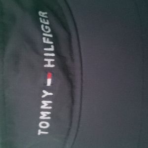 Tommy Hilfiger hat